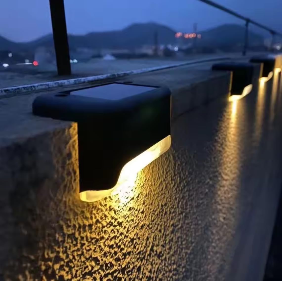 Solar LED Fence Lights (16 pcs)